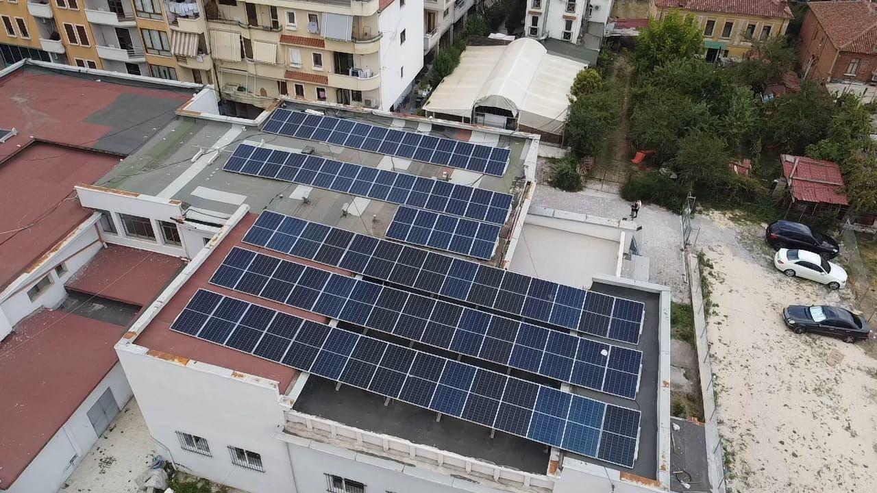 Restaurant Rosa e Tymosur — 80 kWp — Albania